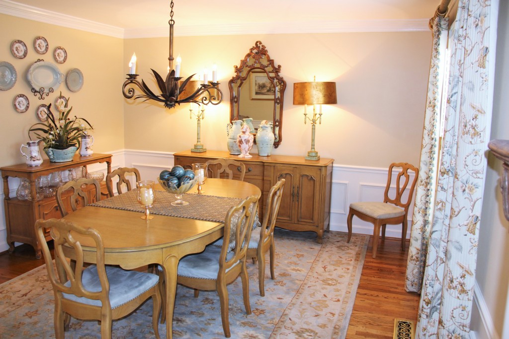 Golden Glamour Antique Dining Room