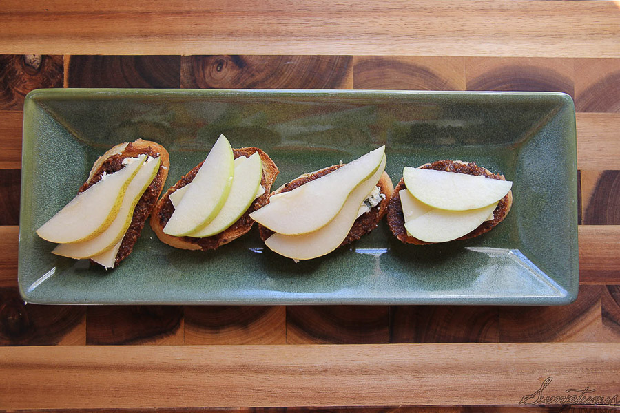 fig walnut crostini 5