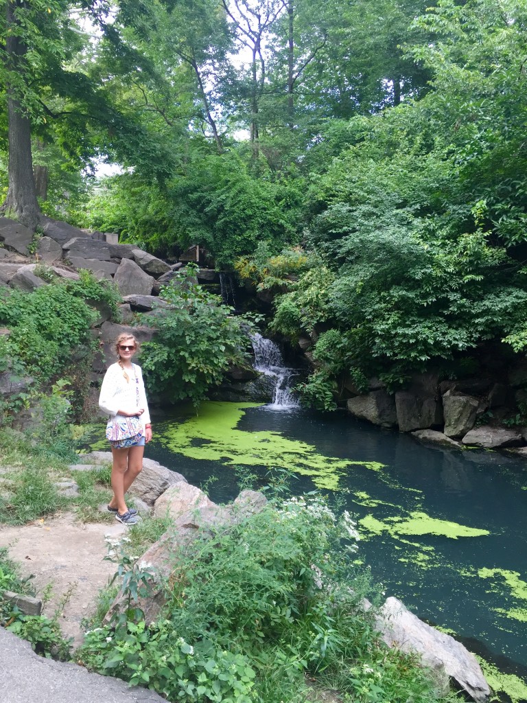 girls trip to new york city waterfall