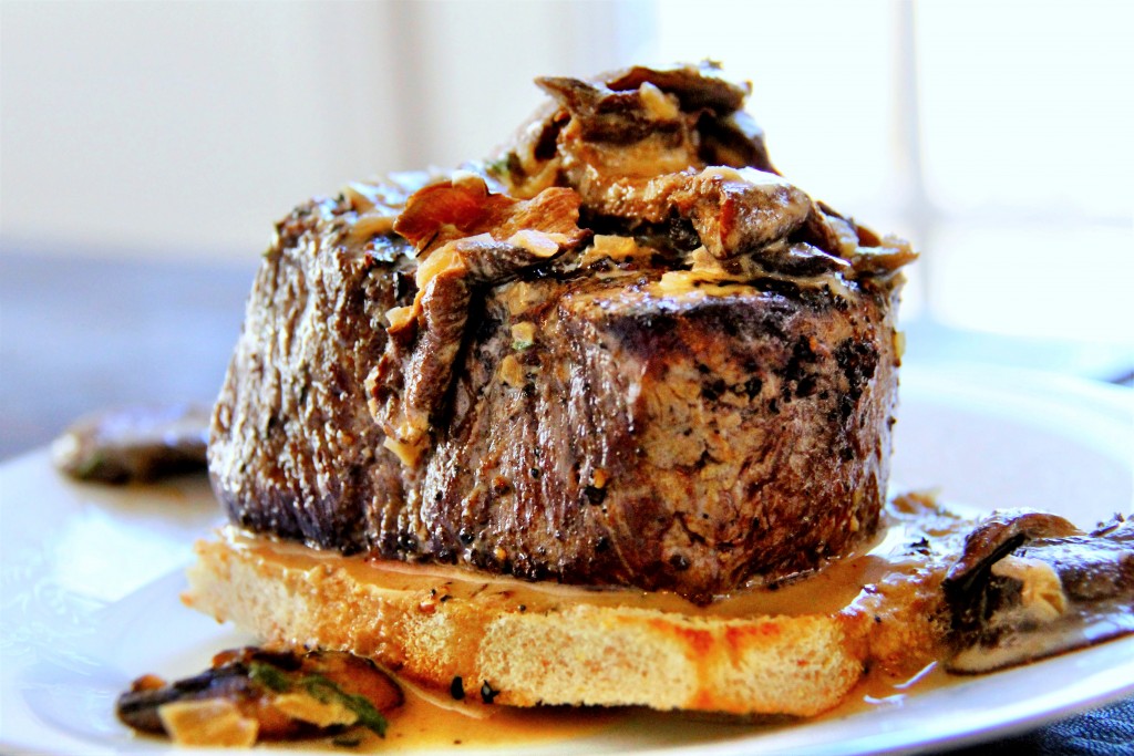 beef filet with mushroom sauce 1