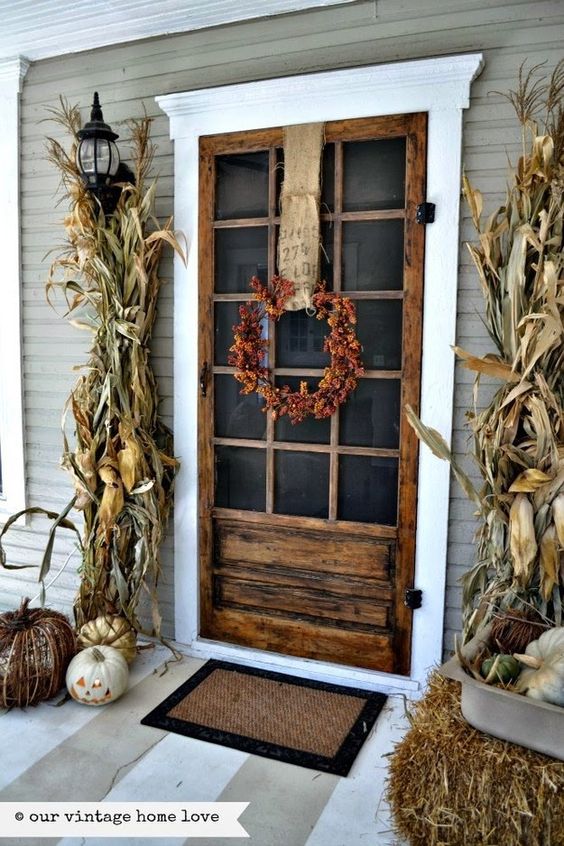 front porch fall decorating 3